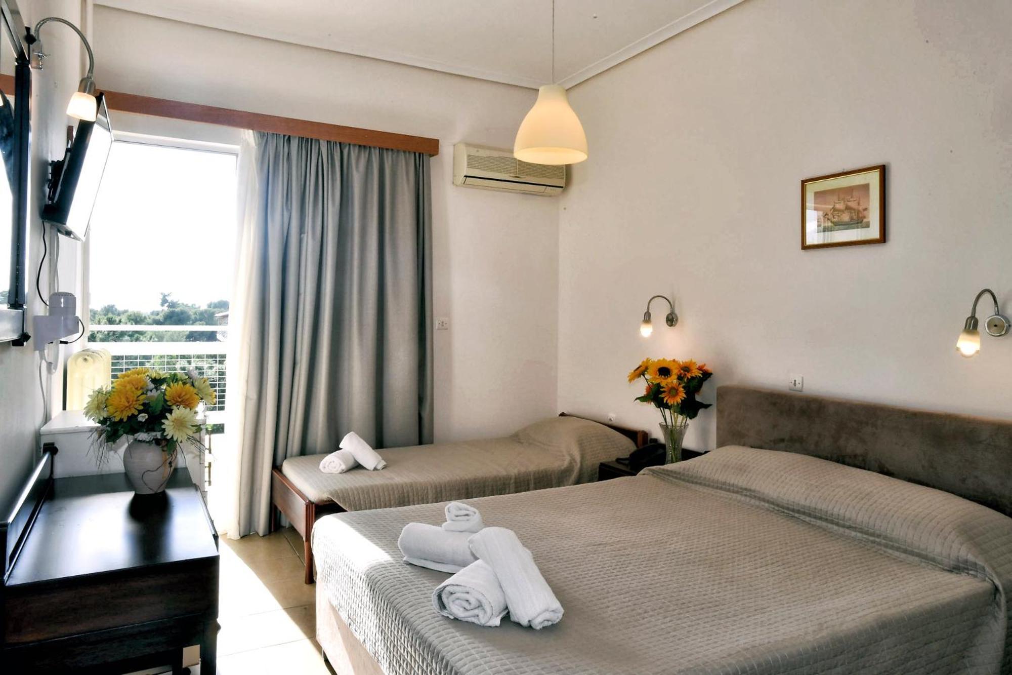 Siagas Beach Hotel Агиои Теодорои Экстерьер фото