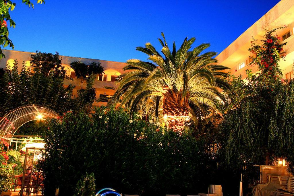 Siagas Beach Hotel Агиои Теодорои Экстерьер фото